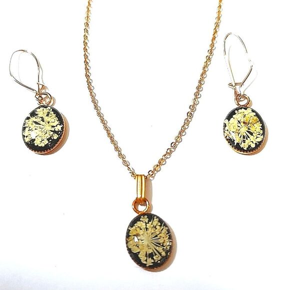 Dried Flower Necklace & Pierced Earring Set Handcrafted Grandmillenial Romantic - Picture 1 of 10